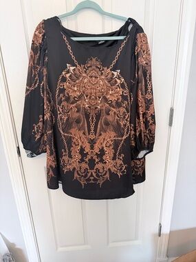 City Chic Black Blouse with Copper Baroque Print. Xl but fits like a 2X.